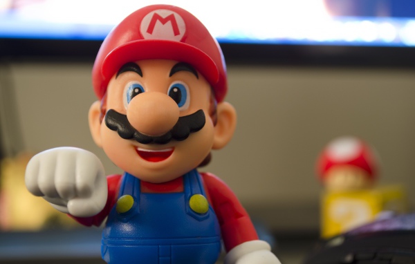 Фигурка героя игры Super Mario Bros