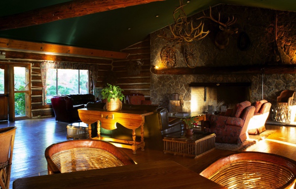 Дизайн интерьера охотничьего домика