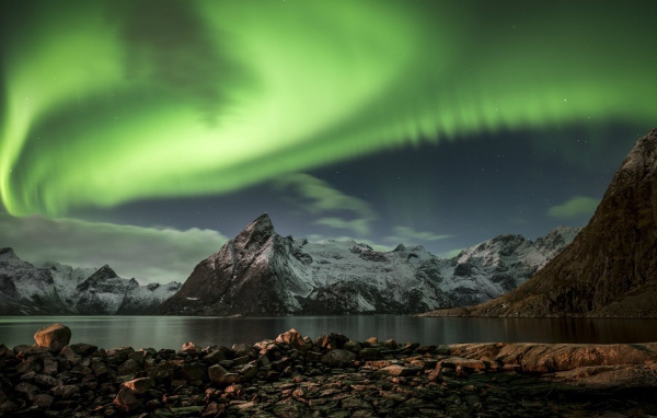 Северное сияние в Хамнёй, Норвегия