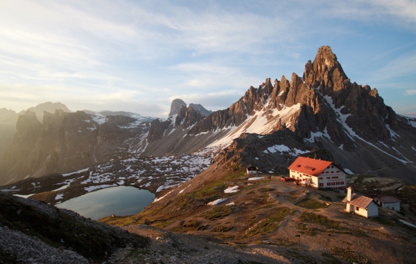 Гостиница у вершины горы