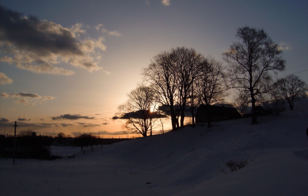 Зимний вечер в деревне