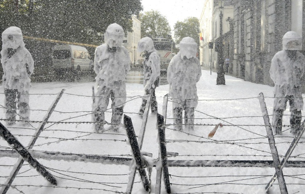 Полиция Брюсселя на забастовке бельгийских пожарных
