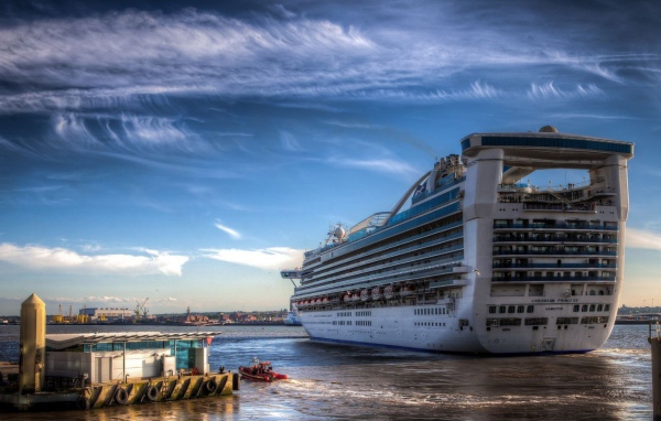 Круизный лайнер Caribbean Princess