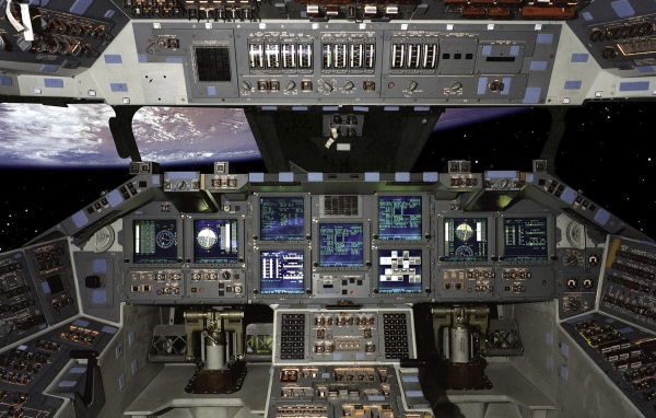 Панель приборов капитана на космическом корабле