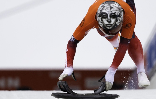 Рисунок на шлеме спортсмена