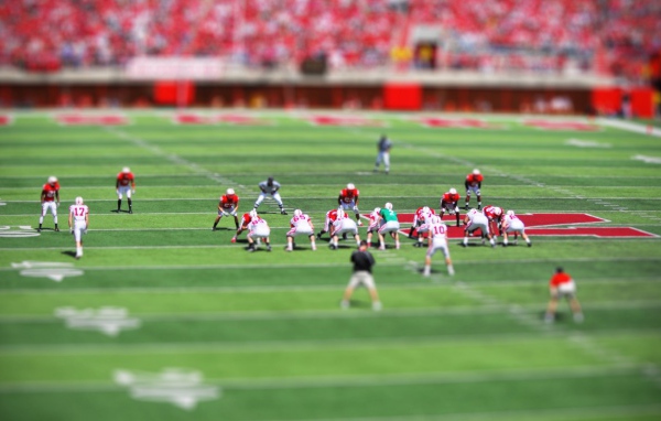 Американский футбол на стадионе