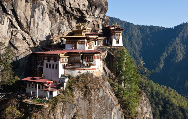 Монастырь в горах Тибета