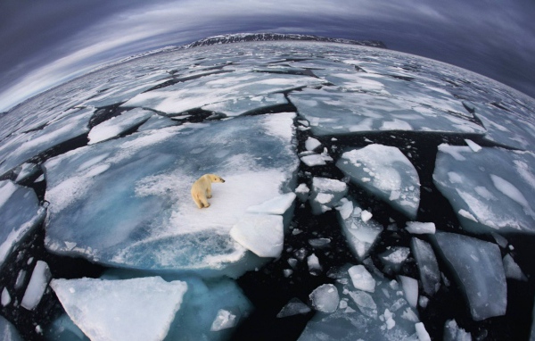 Архипелаг Шпицберген, между Норвегией и Северным полюсом