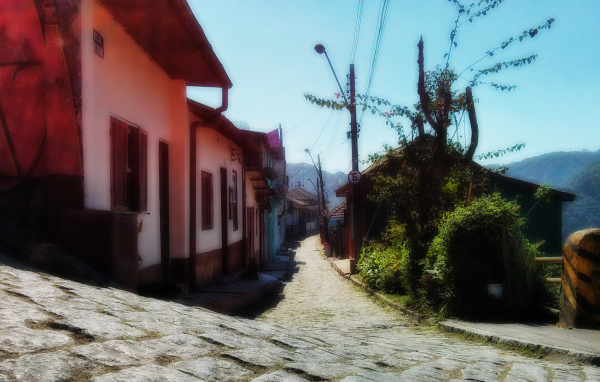 Улочка города в Бразилии