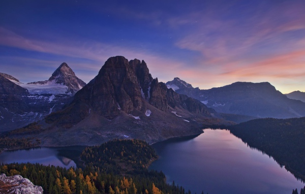 Гора Ассинибойн в Канаде