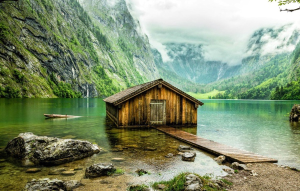 Озеро Оберси в Баварии Германия