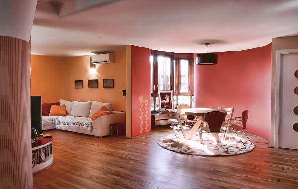 Квартира  в вишневом тоне