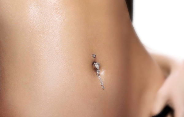Пирсинг на пупке