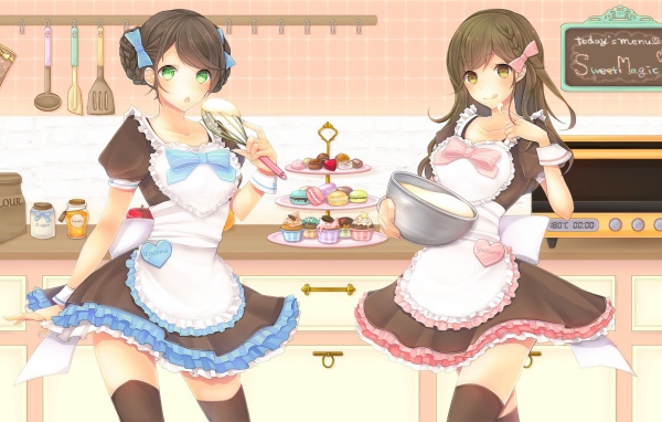 Девушки аниме пекут торт на кухне
