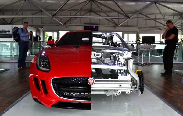 Начинка автомобиля Jaguar