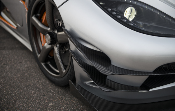 Фара автомобиля Koenigsegg Agera