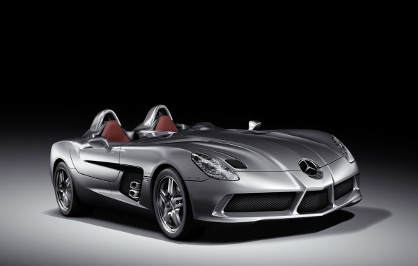Необычный автомобиль Mercedes-Benz SLR Stirling Moss