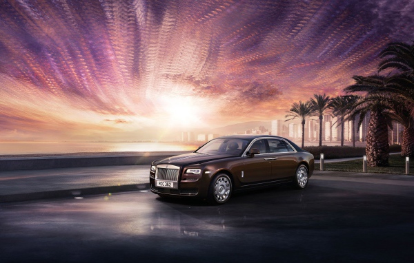 Car Rolls-Royce Phantom on a background of sky unusual
