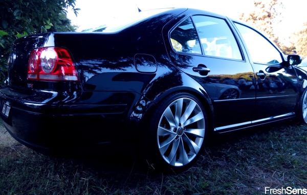 Корпус черного Volkswagen Bora