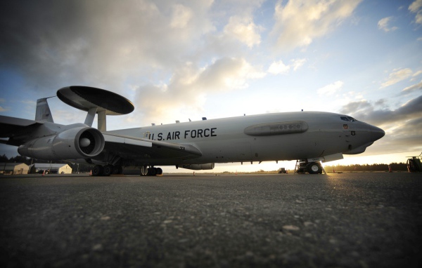 Самолет разведчик Boeing E-3 Sentry