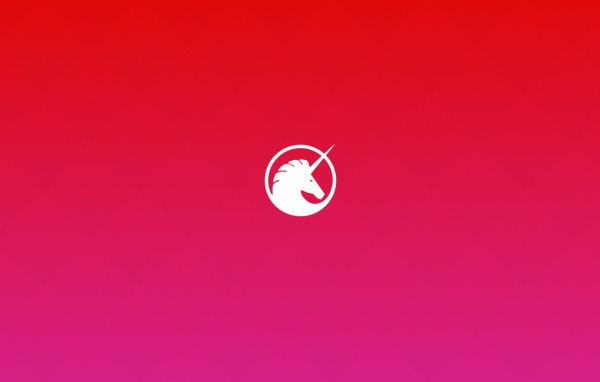 Единорог, красный фон Ubuntu