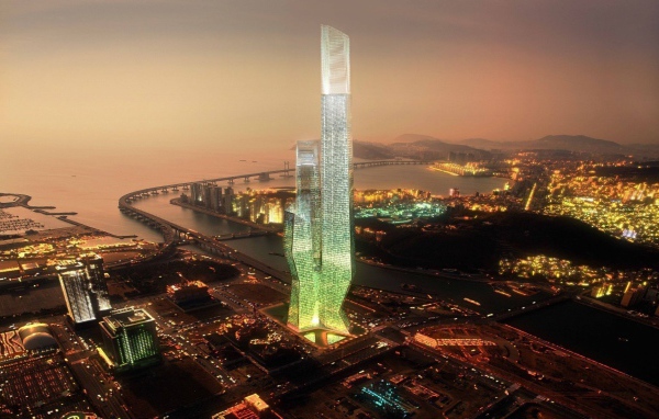 Силуэт будущего небоскреба в городе