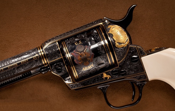 Красивое оружие Кольт