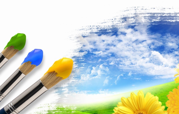 Кисти с краской на холсте