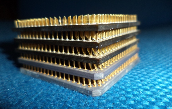 Золотое напыление на контактах чипа