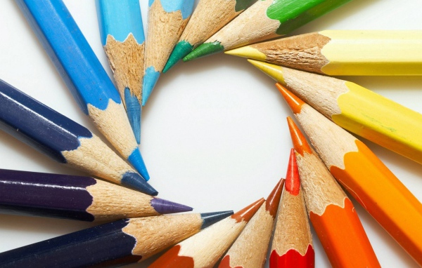 Палитра карандашей в форме круга