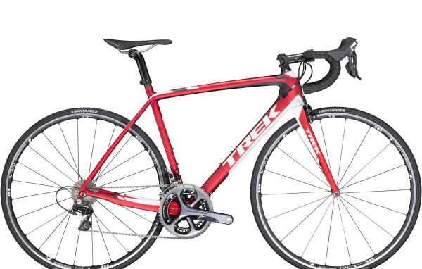 Розовый велосипед на светлом фоне