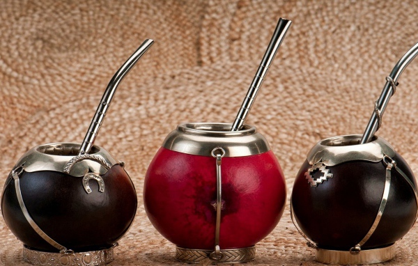 Сосуды из парагвайского дерева