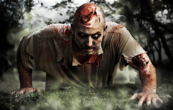 Зомби весь в крови