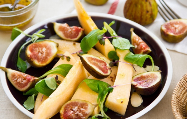 Салат из экзотических фруктов