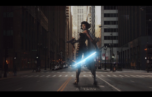 Девушка с мечом на улице, игра Gunz