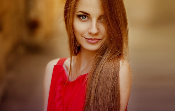 Девушка в красном платье, фото Анна Неврева