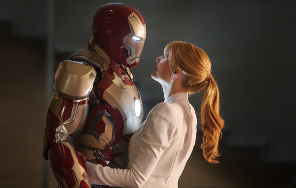 Рыжая девушка и Железный человек 3