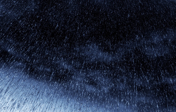 Густой ночной дождь