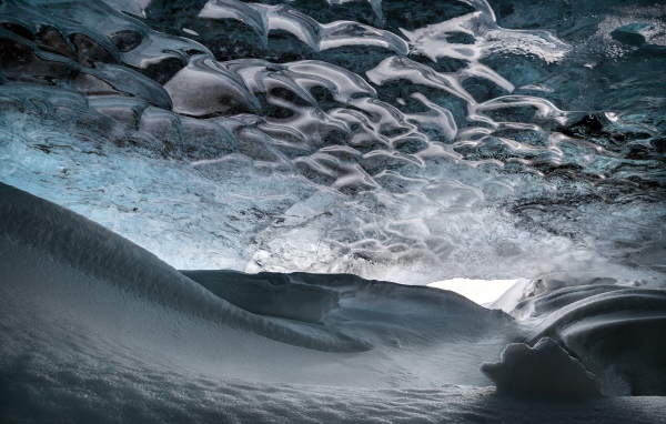 Мир под сводом льда
