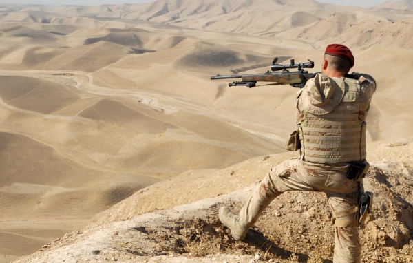 Солдат на войне в пустыне