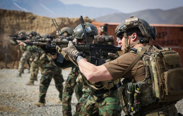 Солдаты на стрельбище