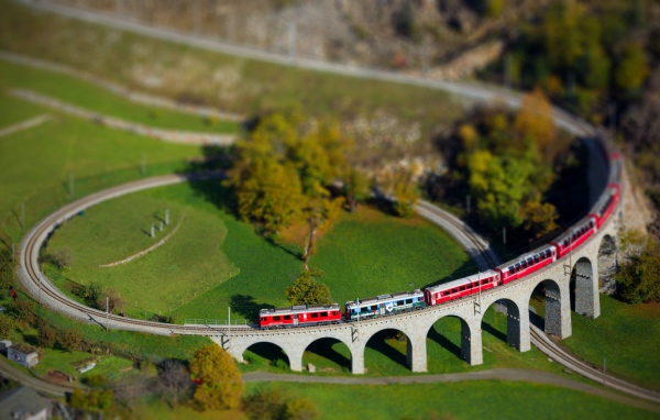 Железнодорожный путь идет кольцом