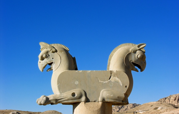 Древняя скульптура в Иране