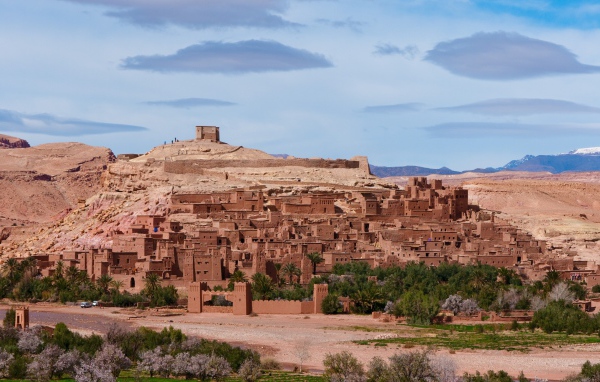 Панорама древнего города из глины