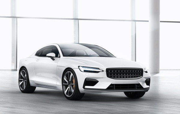 Новый белый серийный автомобиль  Polestar 1, 2019