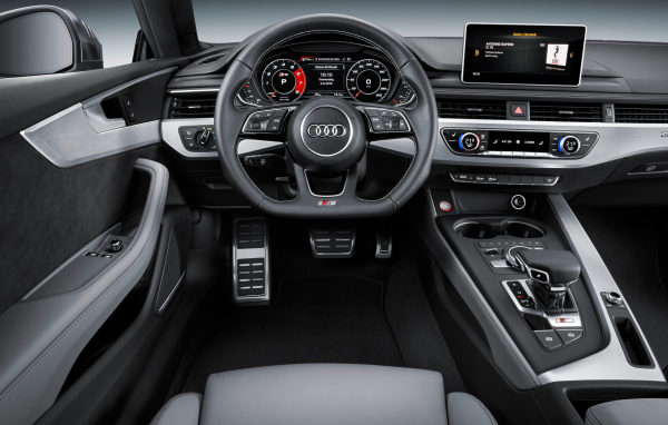 Салон автомобиля Audi A5 Coupe 2017