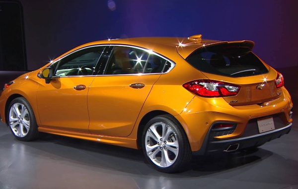 Chevrolet Cruze Hatch 2017 года вид сзади 