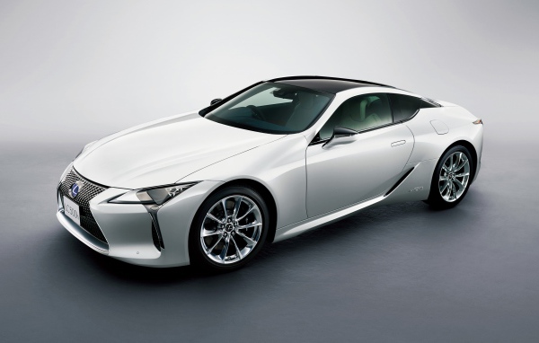 Автомобиль Lexus LC 500h, 2017 