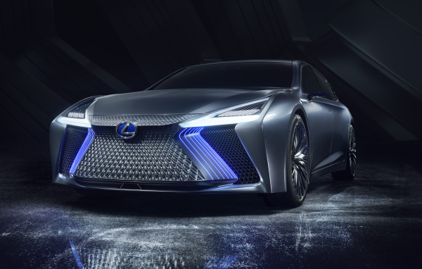 Автомобиль Lexus LS+ Concept, 2017 вид спереди