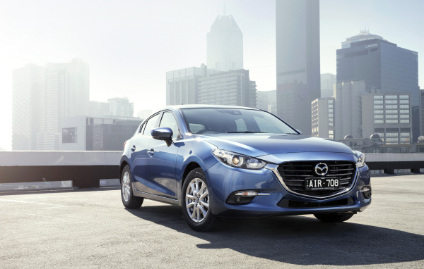 Автомобиль Mazda 3 Maxx, голубой металлик 